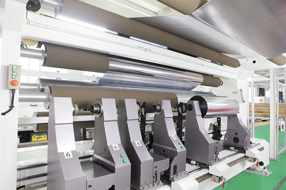 Aluminum plating and cutting machine